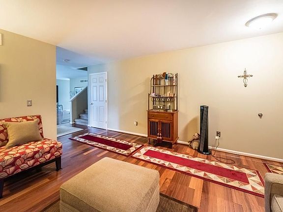 5th image of 1811 Savannah Ln