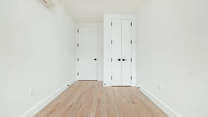 Rented by Nooklyn NYC LLC | media 17