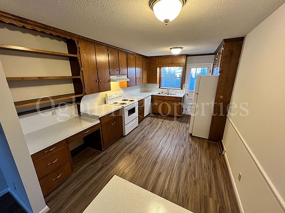 5th image of 115 N Gordon Dr #3