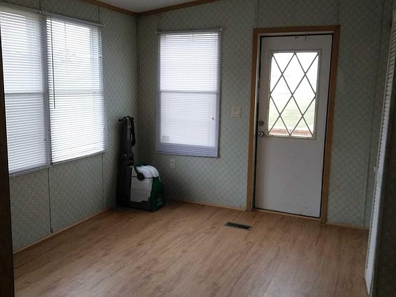 2nd image of 79 Leeson Dr