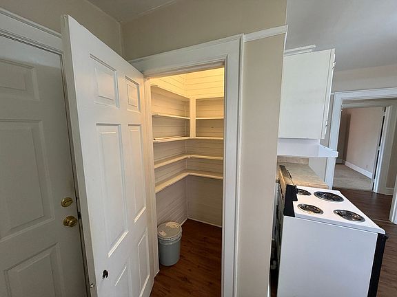 5th image of 224-4 Harrill St