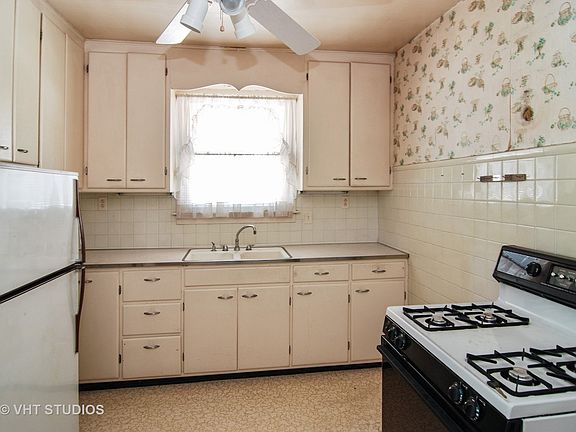 5th image of 1727 N 15th Ave