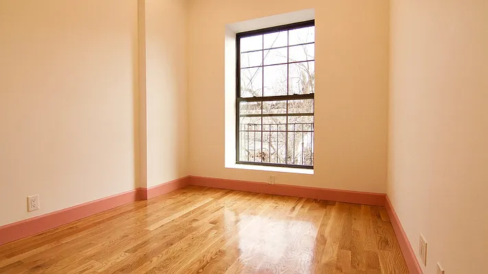 Rented by Nooklyn NYC LLC | media 10