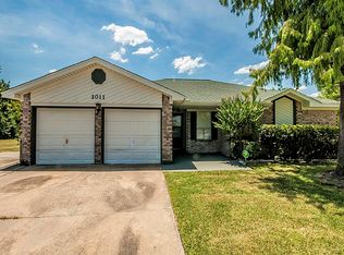 3011 Quail Hollow Cir, Baytown, TX 77521