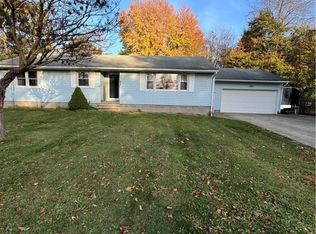 4341 Laburnum Dr, Painesville, OH 44077