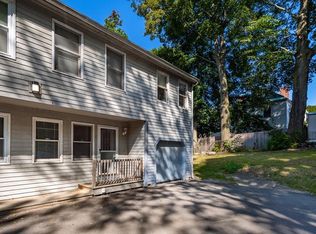 84 10th St APT 8, Lowell, MA 01850