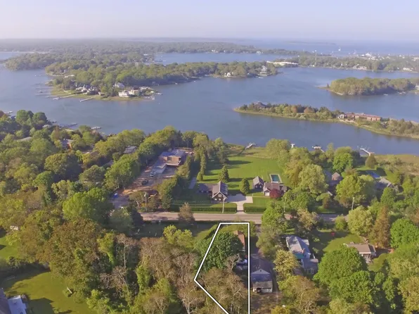 4362 Noyac Rd, Sag Harbor, NY 11963