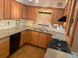 316 Willow Rd NW, Los Ranchos De Albuquerque, NM 87107