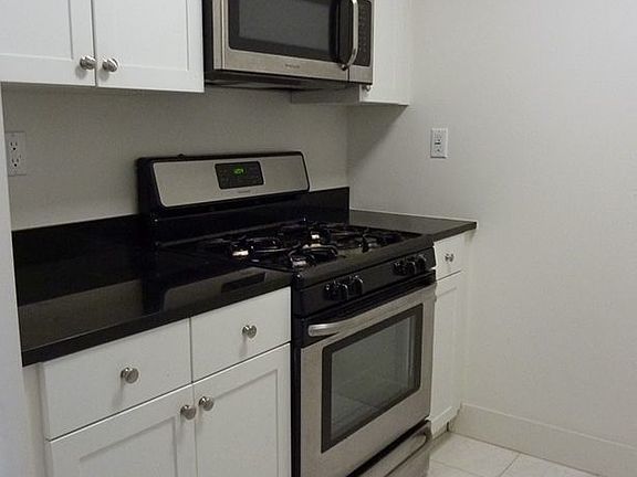 3rd image of 414 Hicks St APT 602