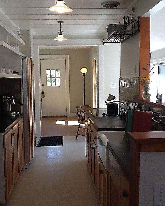 2nd image of 406 13th St