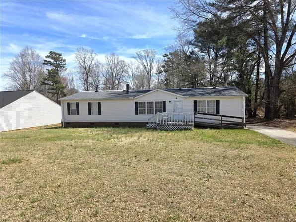 400 Roe Rd, Greenville, SC 29611