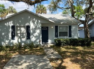 218 14th St SW, Vero Beach, FL 32962