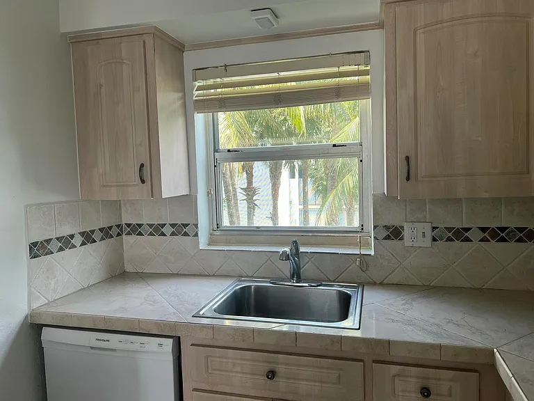 2600 S Ocean Dr #S216 — Photo 16