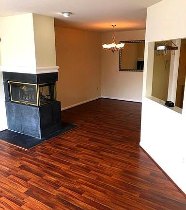 5th image of 14405 Fallscliff Ln #20