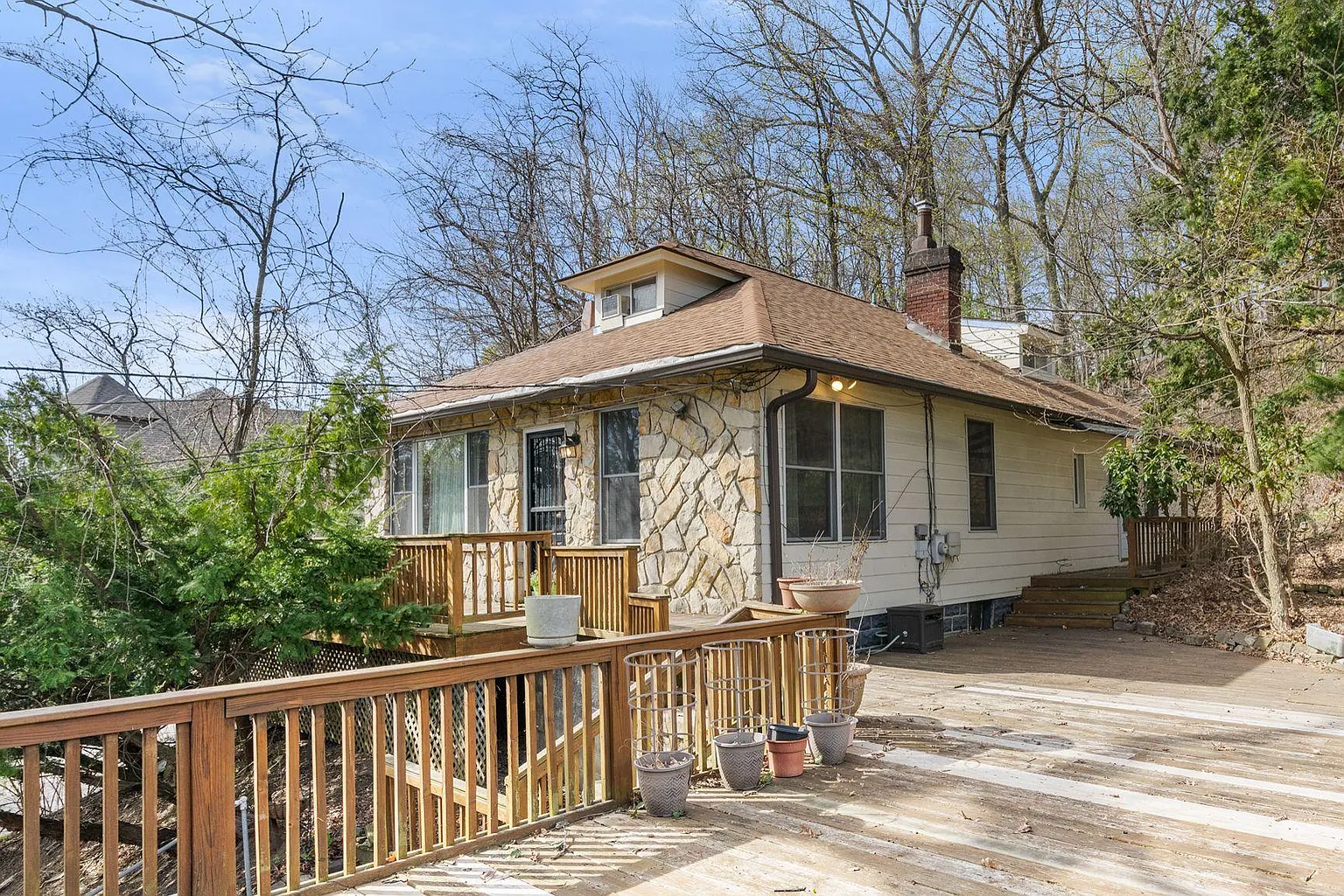 309 Highland Ter photo 1