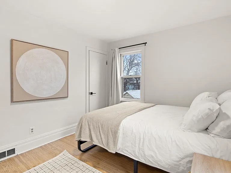 1850 E Main St #1 — Photo 18