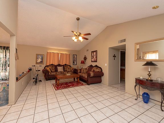 5th image of 8322 N 31st Ave