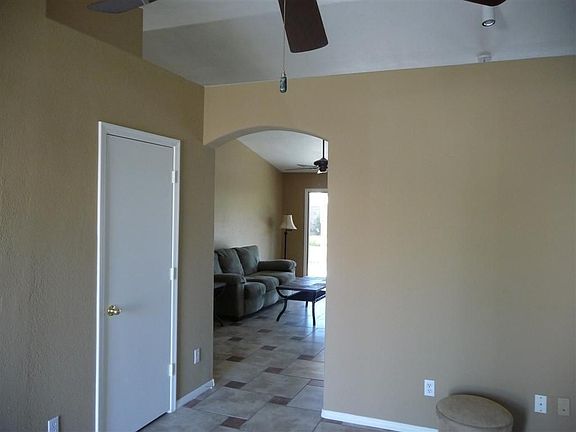 5th image of 1317 W Villa Maria Dr