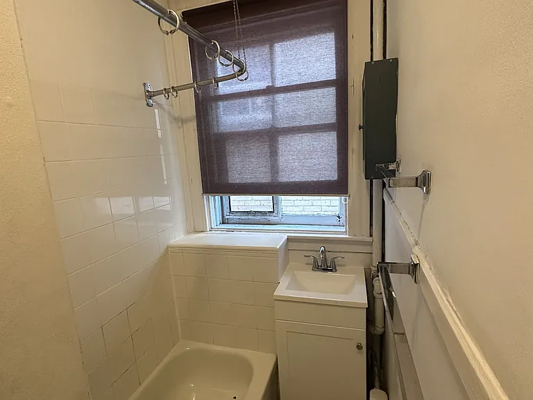 320 Cooper St #21 — Photo 8