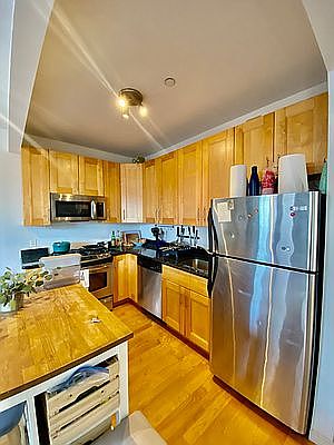 4th image of 375 Baltic St APT 5