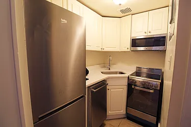 Rented by Guidance Realty Corp.