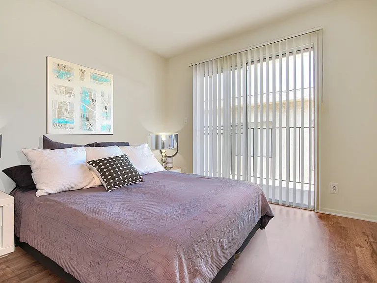 5207 Zelzah Ave — Photo 22