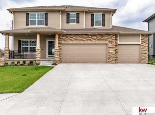 8707 S 169th St, Omaha, NE 68136