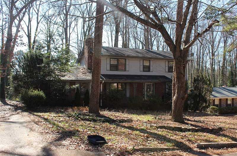 2nd image of 3374 Windsor Castle Ct