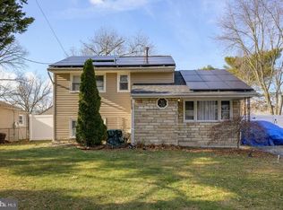 32 Richards Ave, Pine Hill, NJ 08021