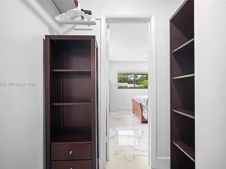 4241 NW 9th Ct #EFFICIENCY — Photo 16