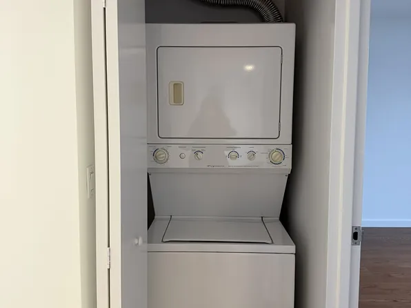 40-26 College Point Boulevard image 8 of 16