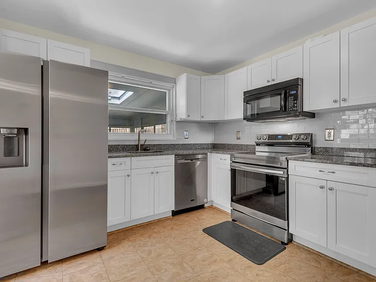 6004 Mustang Pl — Photo 7
