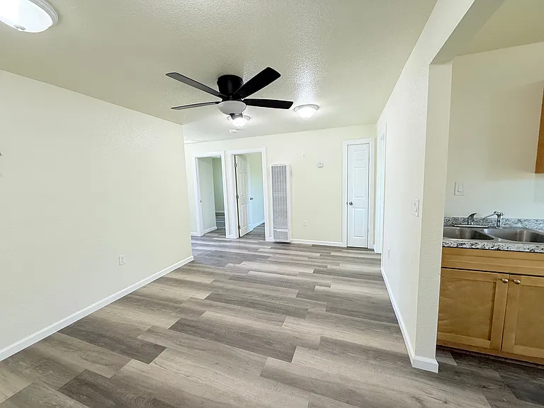 515 Union Ave — Photo 22