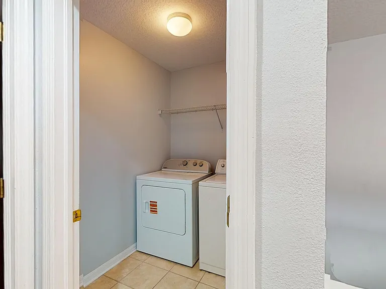 17531 Hugh Ln — Photo 13