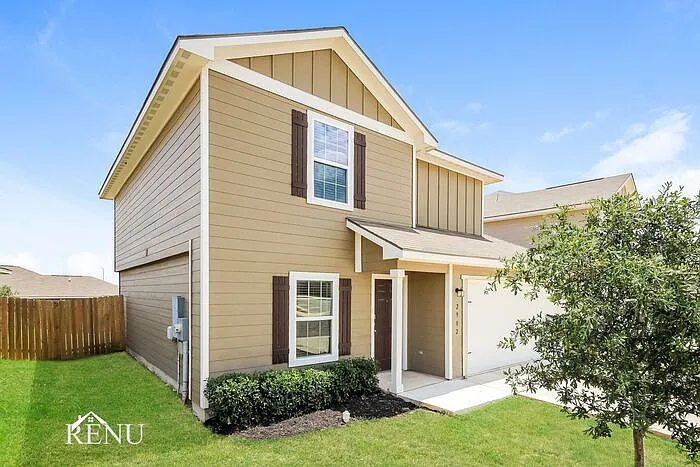 3 bed, 2.5 bath, 1428 sqft, $1,575 — Photo 2