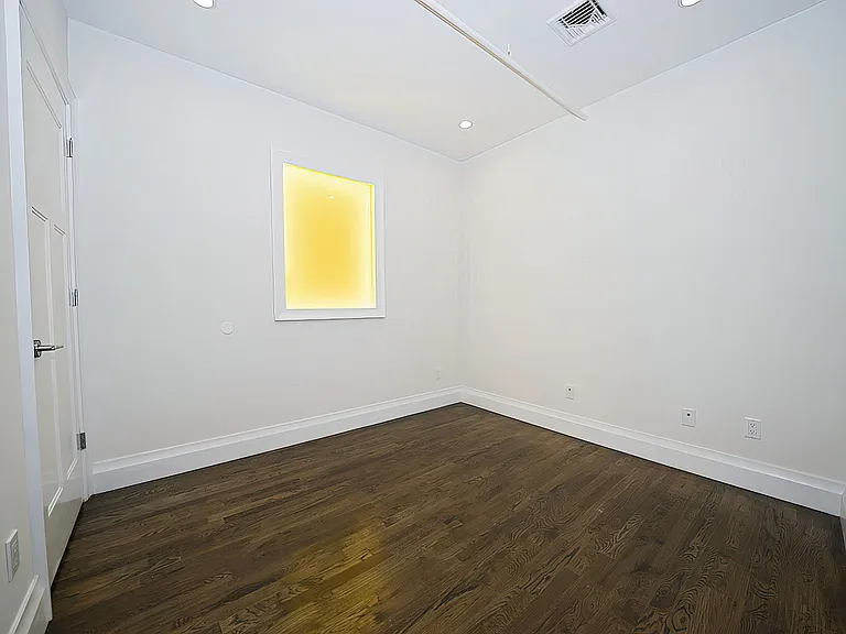 120 S 2nd St #3A — Photo 17
