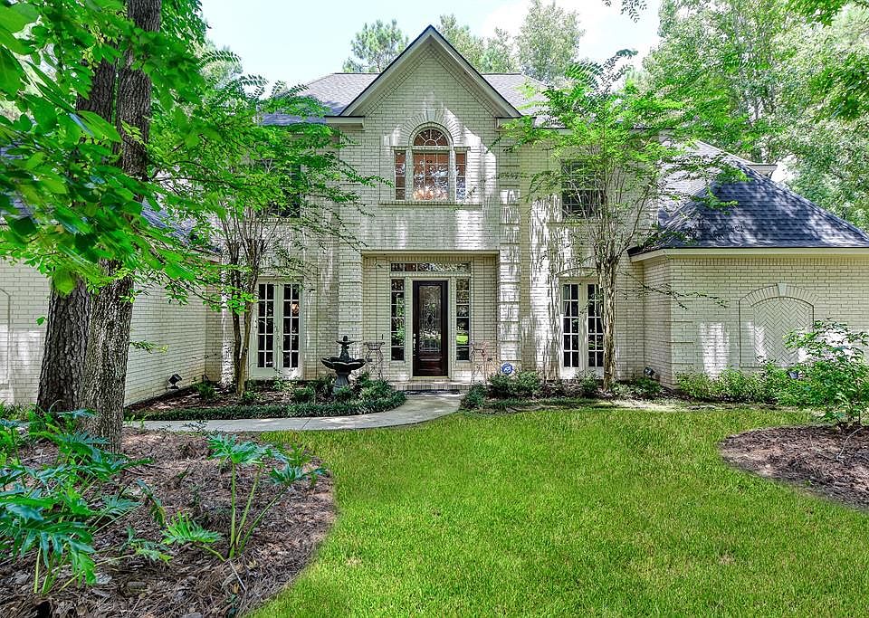 1st image of 10718 Lake Windcrest