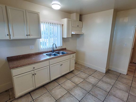5th image of 6700-28.5 Otto St #6716