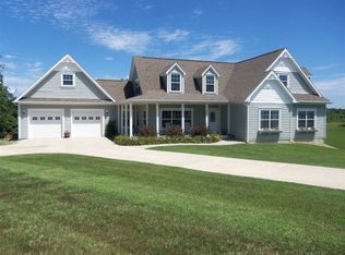 220 Knotting Hill Dr, Springville, IN 47462