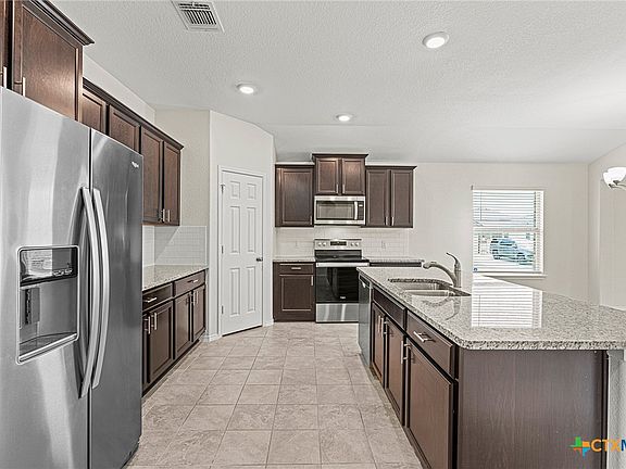4th image of 8803 Sky Crest Dr
