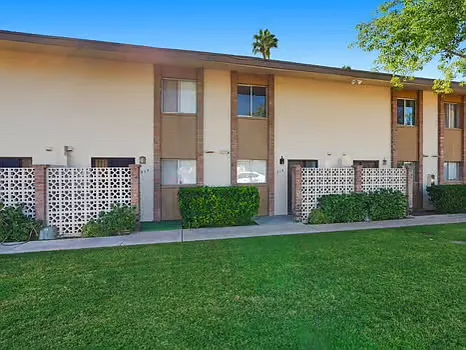 2 bed, 1.5 bath, 1000 sqft, $2,400 — Photo 3