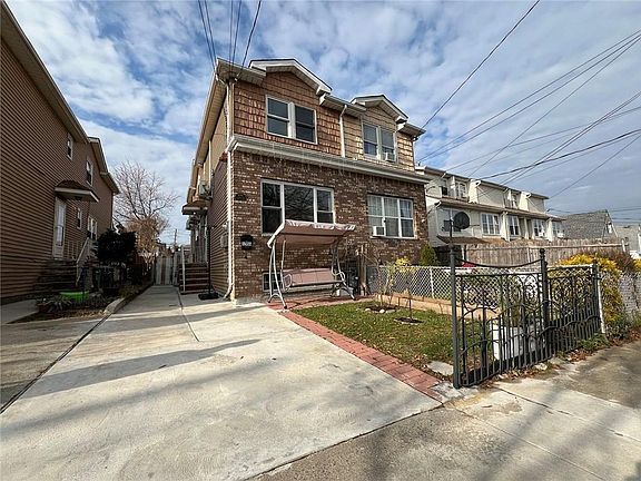 2nd image of 196 Wellbrook Ave