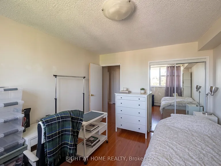 1050 Stainton Dr #201 — Photo 16