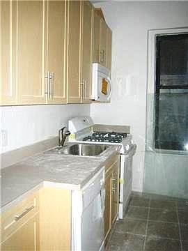 4th image of 600 W 163rd St APT 23