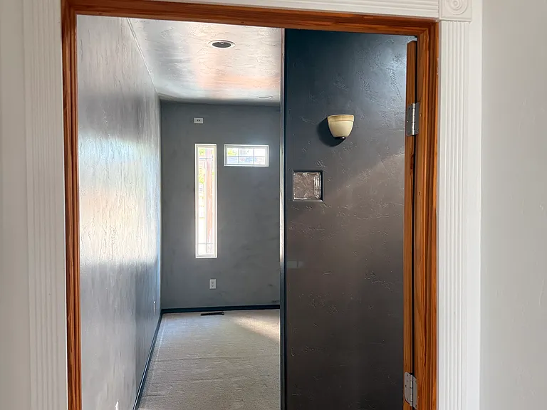535 N 12th St — Photo 18