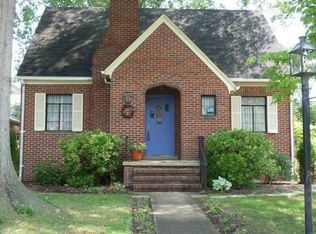 1016 3rd St, Huntington, WV 25701