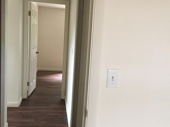5th image of 840 NW 58th Ct