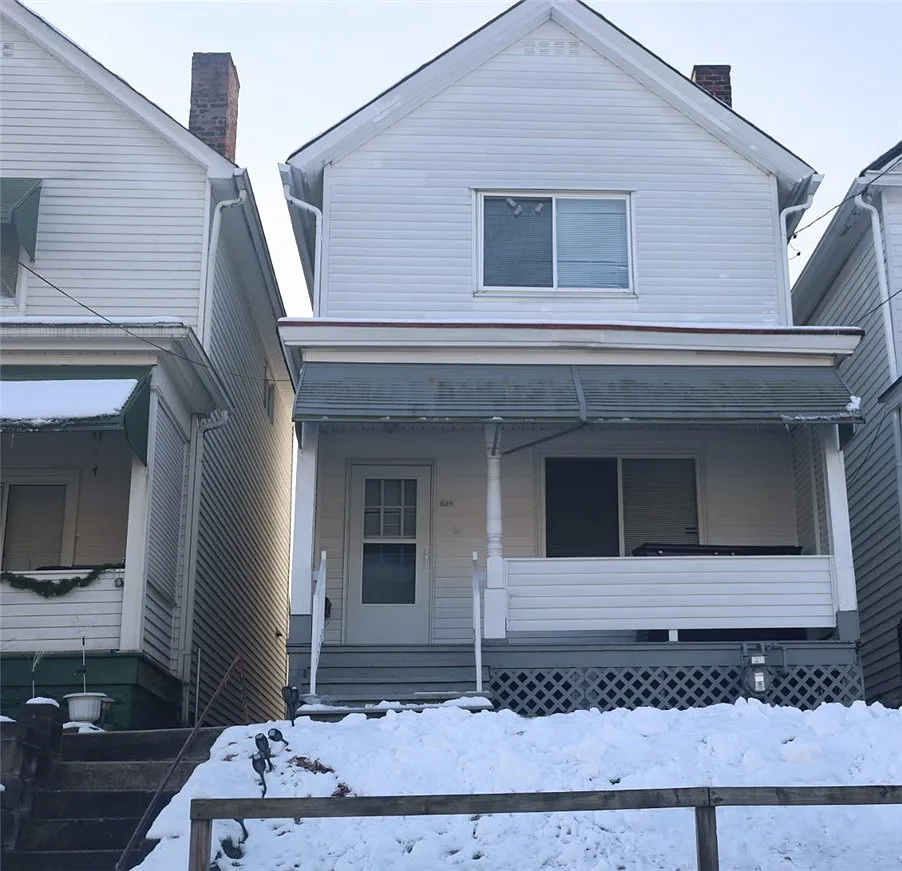 624 Park Ave photo 1