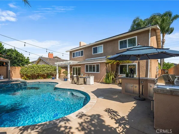 3261 Lilly Ave, Long Beach, CA 90808