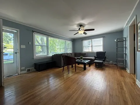 2311 Lake St — Photo 3